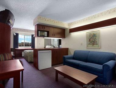 فندق ميكروتيل إن آند سويتس باي ويندام روزفيل / ديترويت إريا الغرفة الصورة